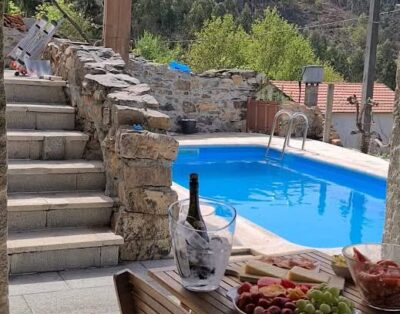 Corral do Alqueve House: Premium Holiday Rentals in Portugal – Private Holiday Home with Pool to Rent